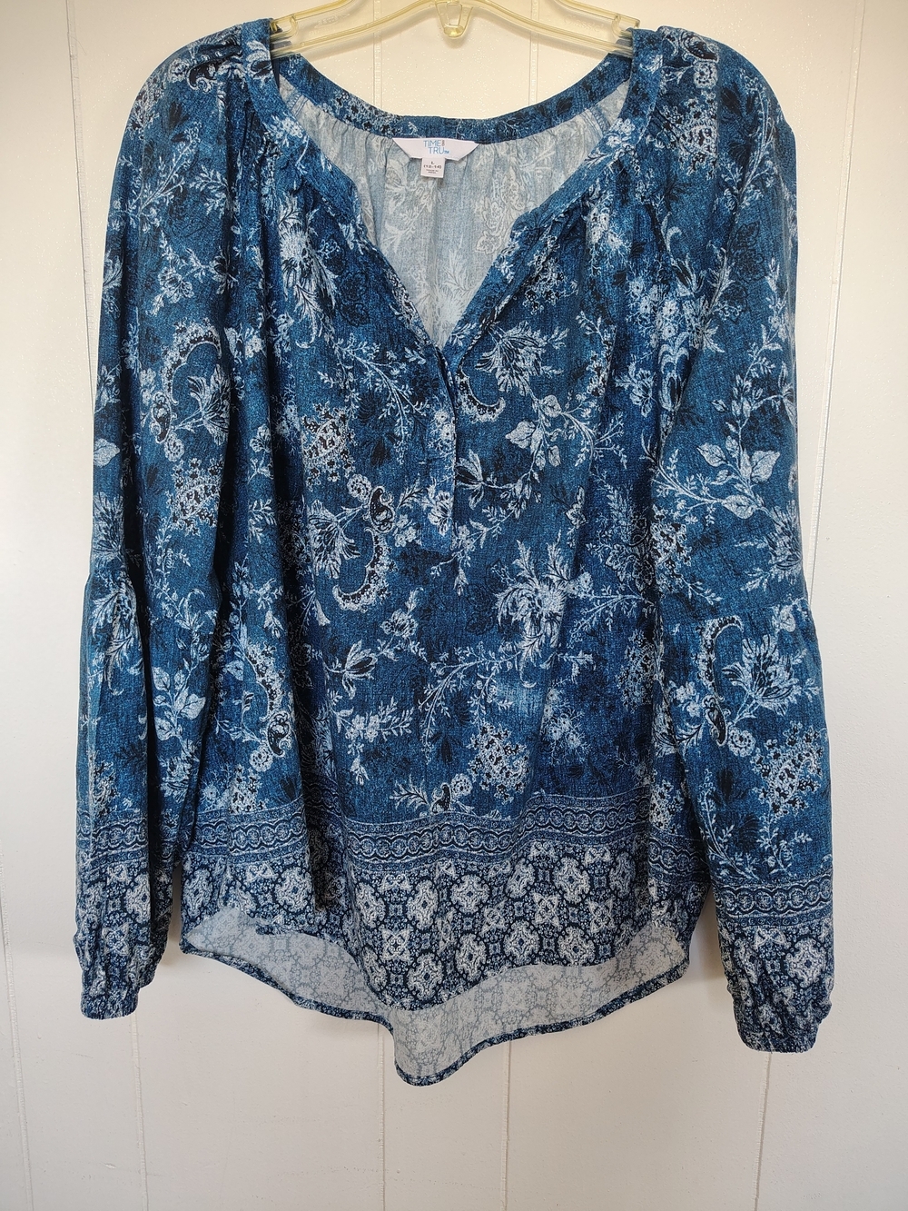 Time and Tru Blue Floral Henley Top Size L.
